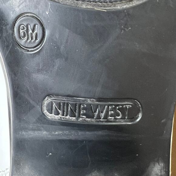 Nine West Wyliis White Leather Chelsea Ankle Boots Boots Size 6M Pointed Toe - Picture 7 of 10